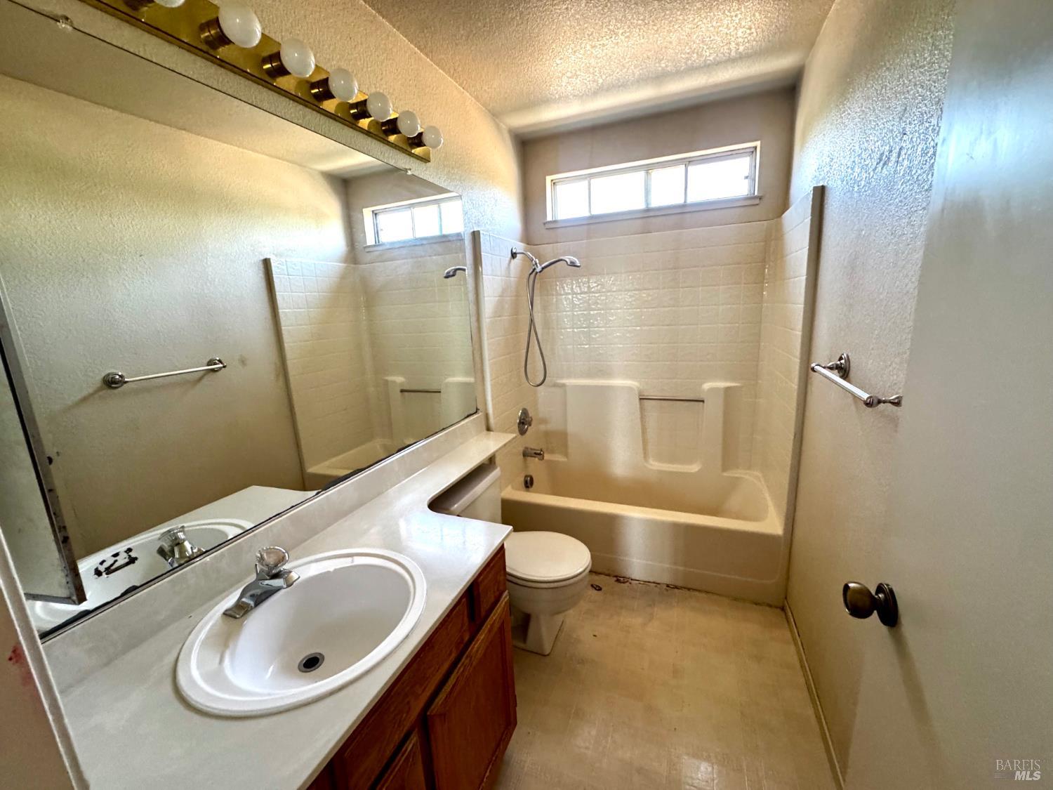 1001 Camellia Court Suisun City CA 94585