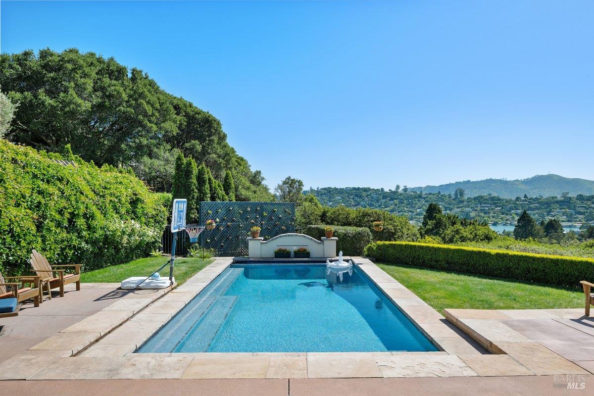 2 Round Hill Terrace Tiburon CA 94920