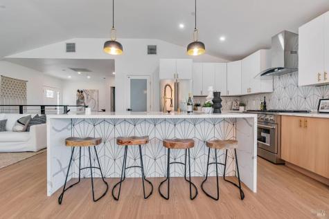 612 Canyon Road Novato CA 94947