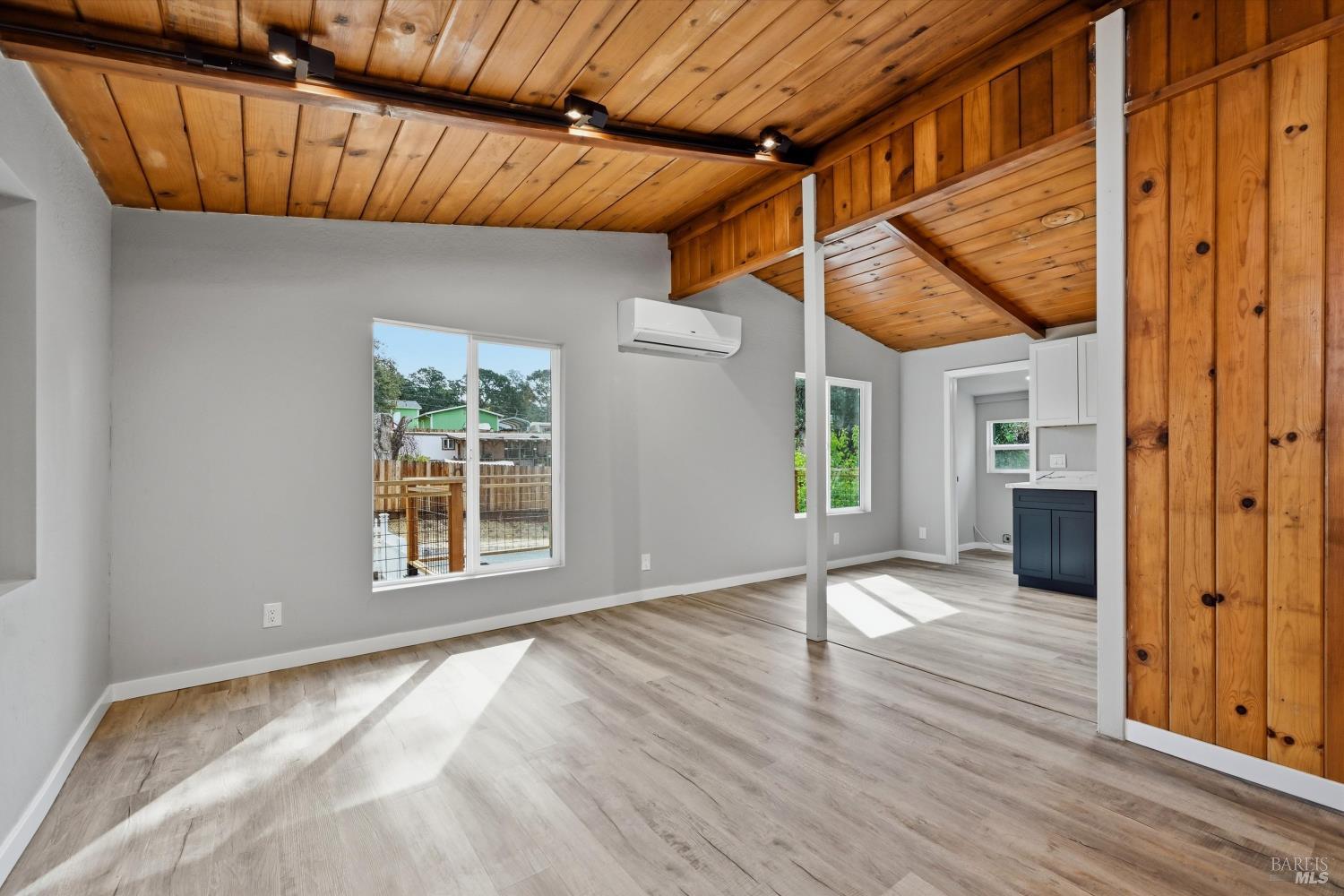 4275 Cedar Avenue Clearlake CA 95422