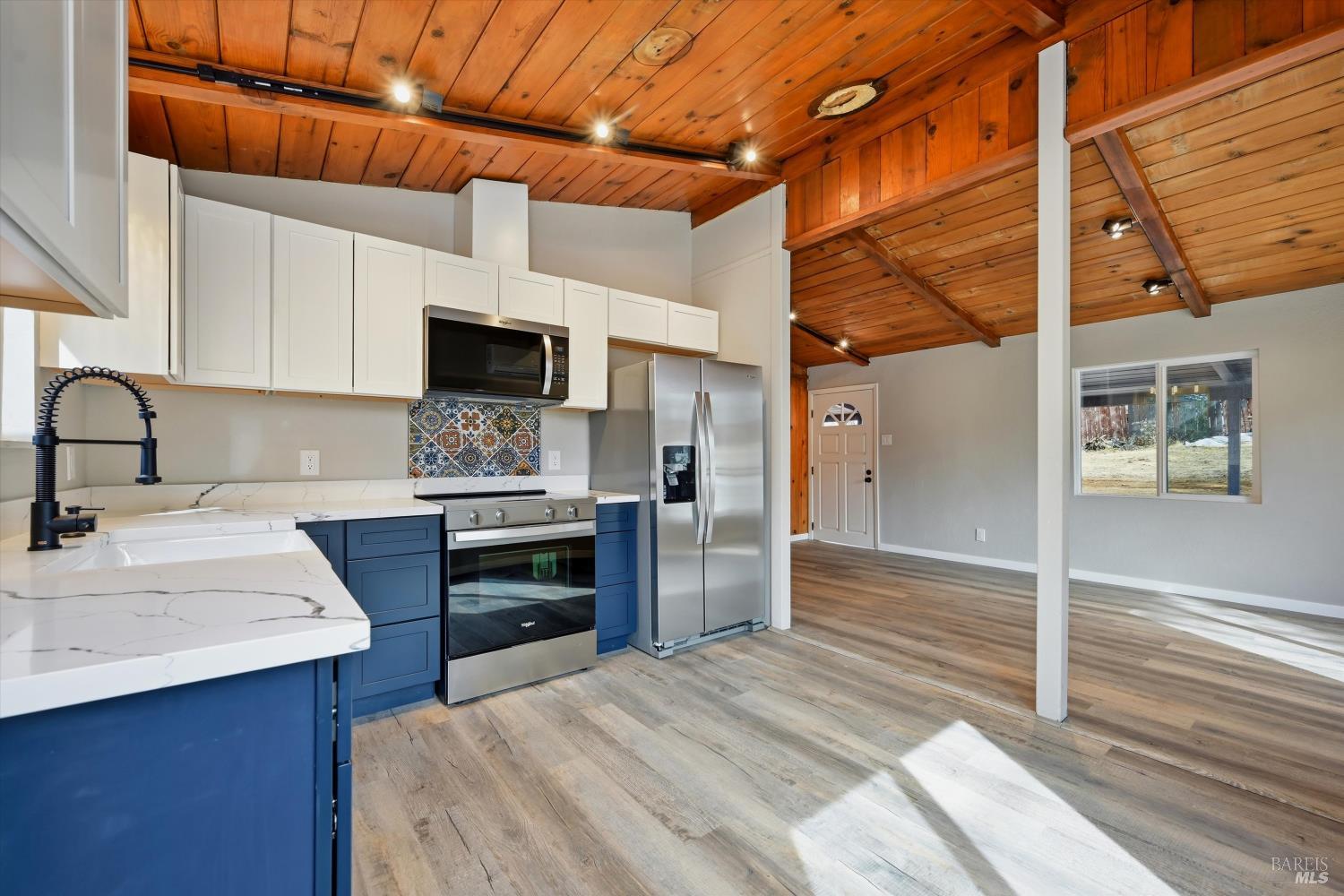 4275 Cedar Avenue Clearlake CA 95422