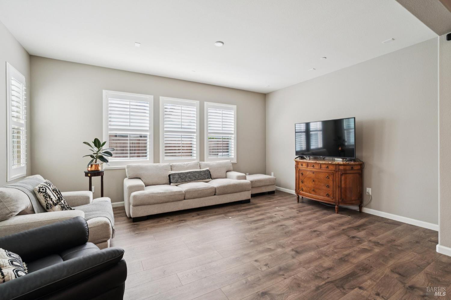 1525 Keats Place Rohnert Park CA 94928