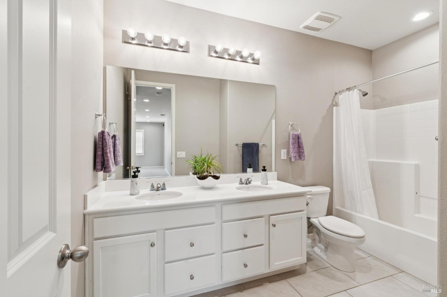 1525 Keats Place Rohnert Park CA 94928