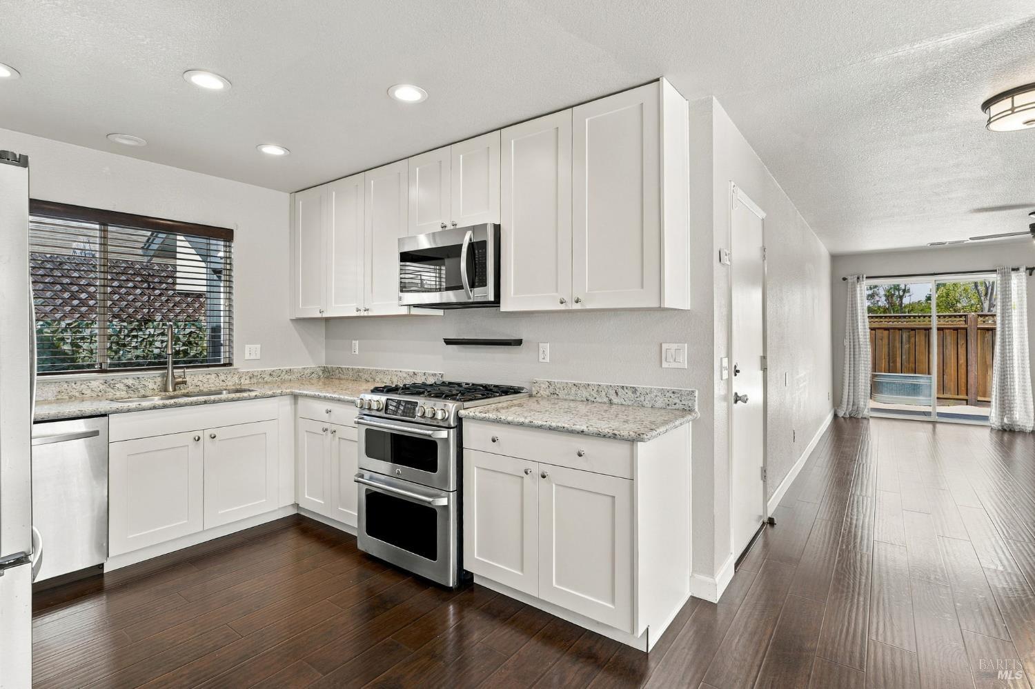 2044 Pinercrest Drive Santa Rosa CA 95403