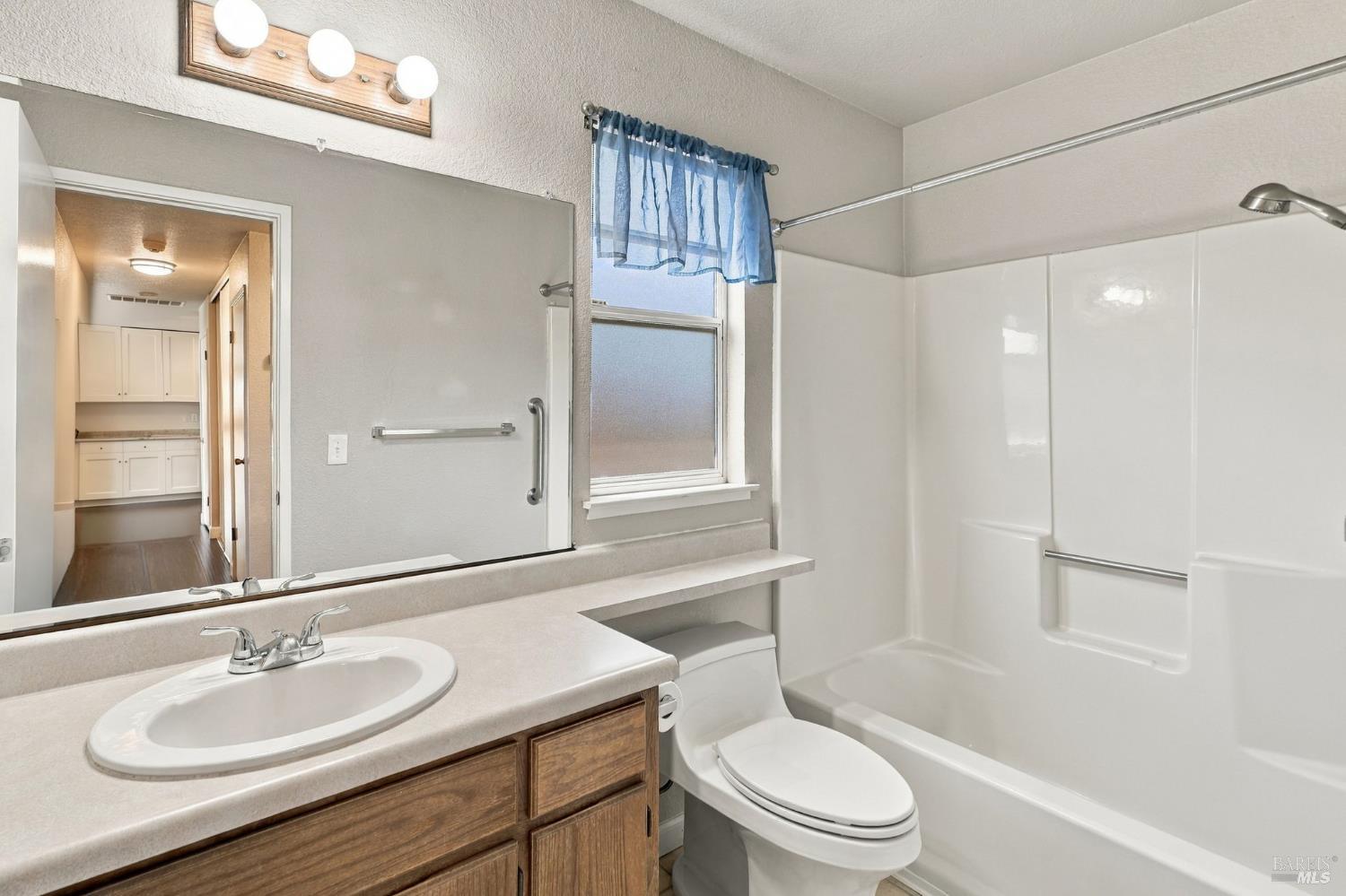 2044 Pinercrest Drive Santa Rosa CA 95403