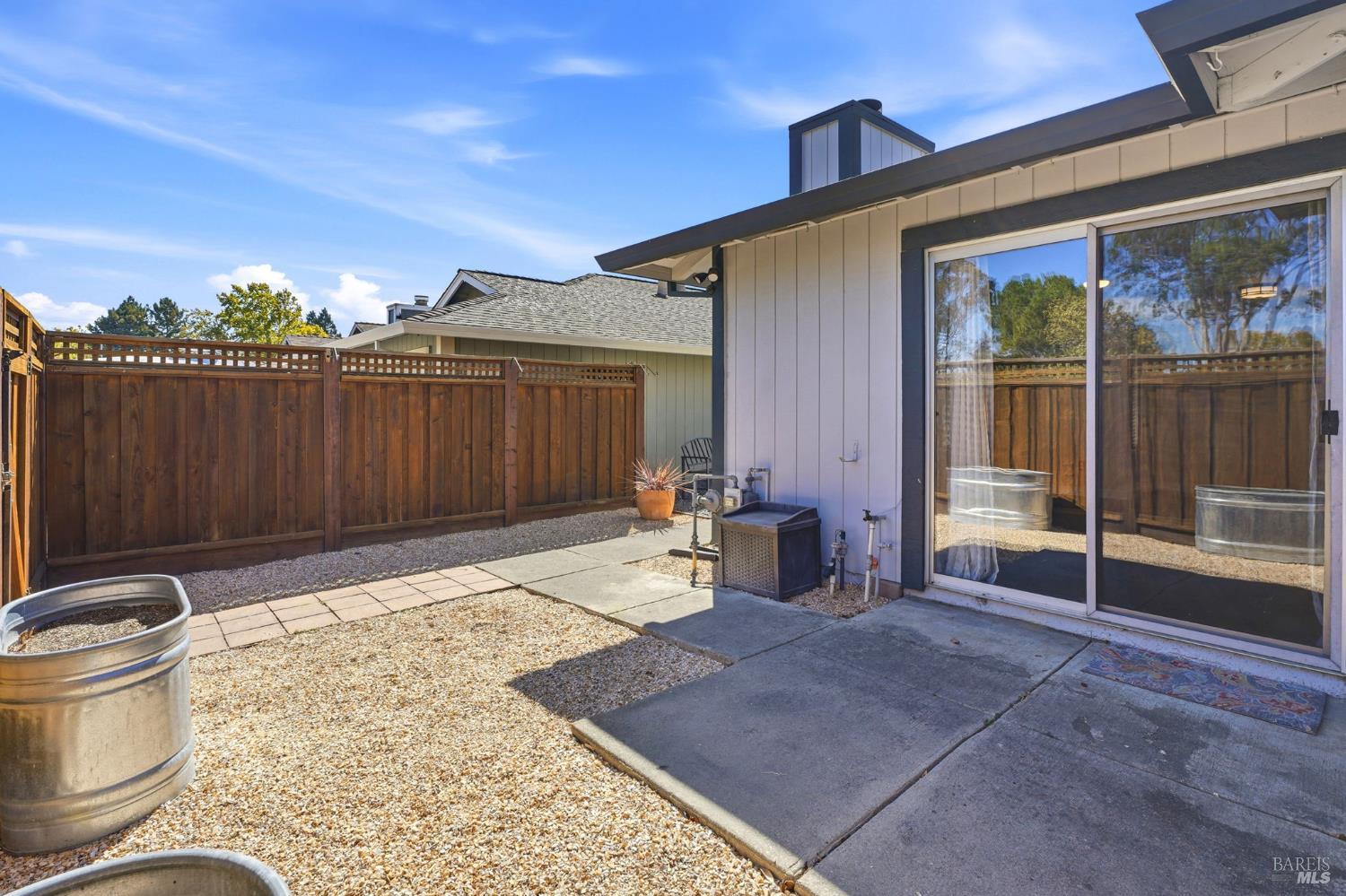 2044 Pinercrest Drive Santa Rosa CA 95403
