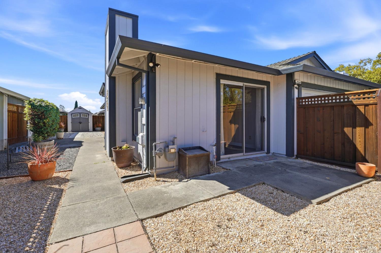 2044 Pinercrest Drive Santa Rosa CA 95403
