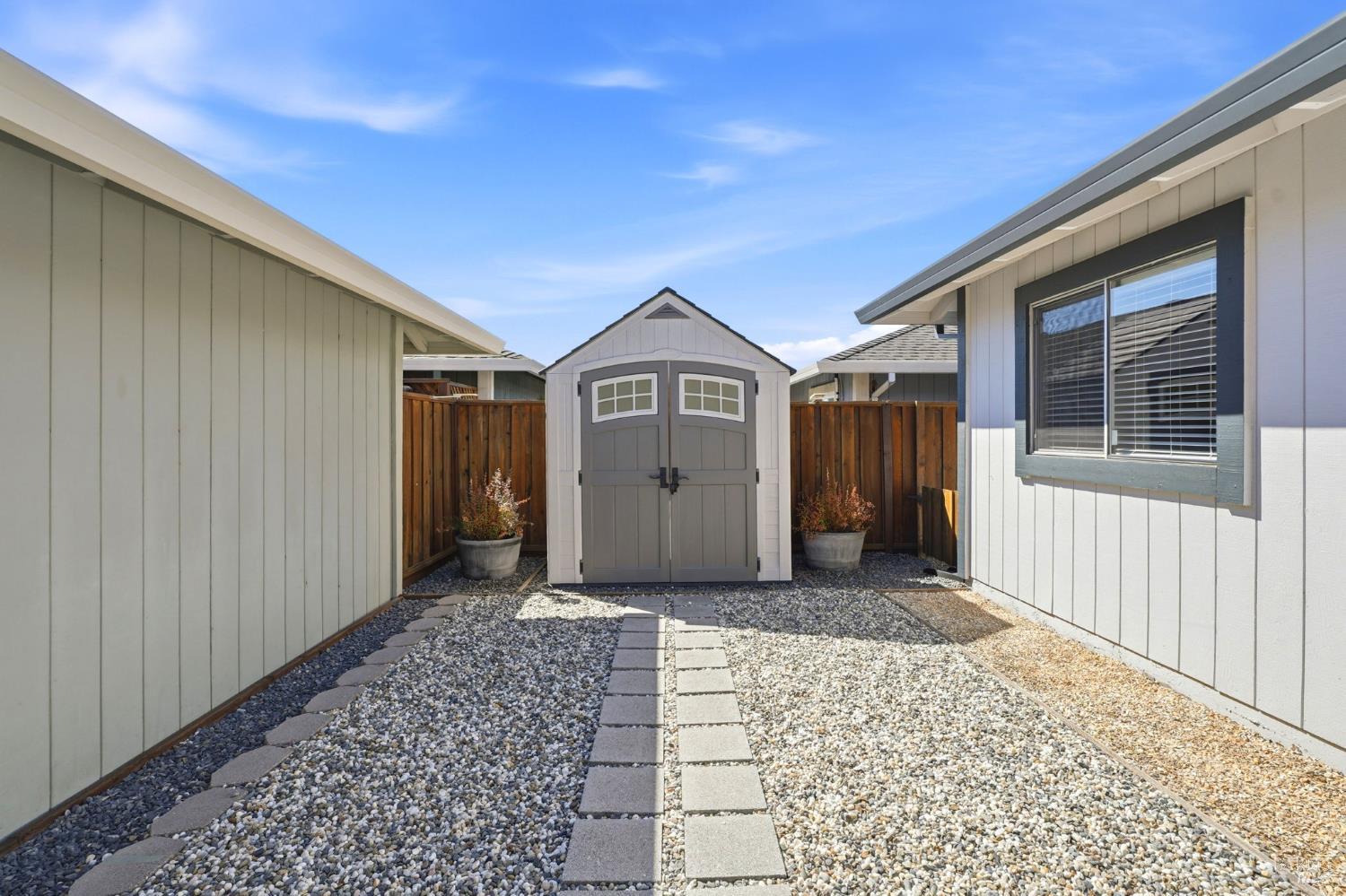 2044 Pinercrest Drive Santa Rosa CA 95403
