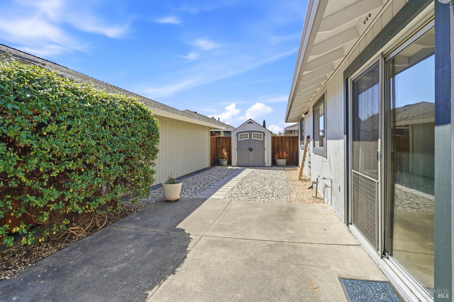 2044 Pinercrest Drive Santa Rosa CA 95403