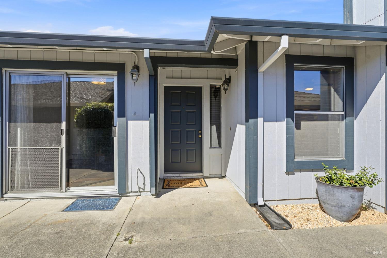 2044 Pinercrest Drive Santa Rosa CA 95403
