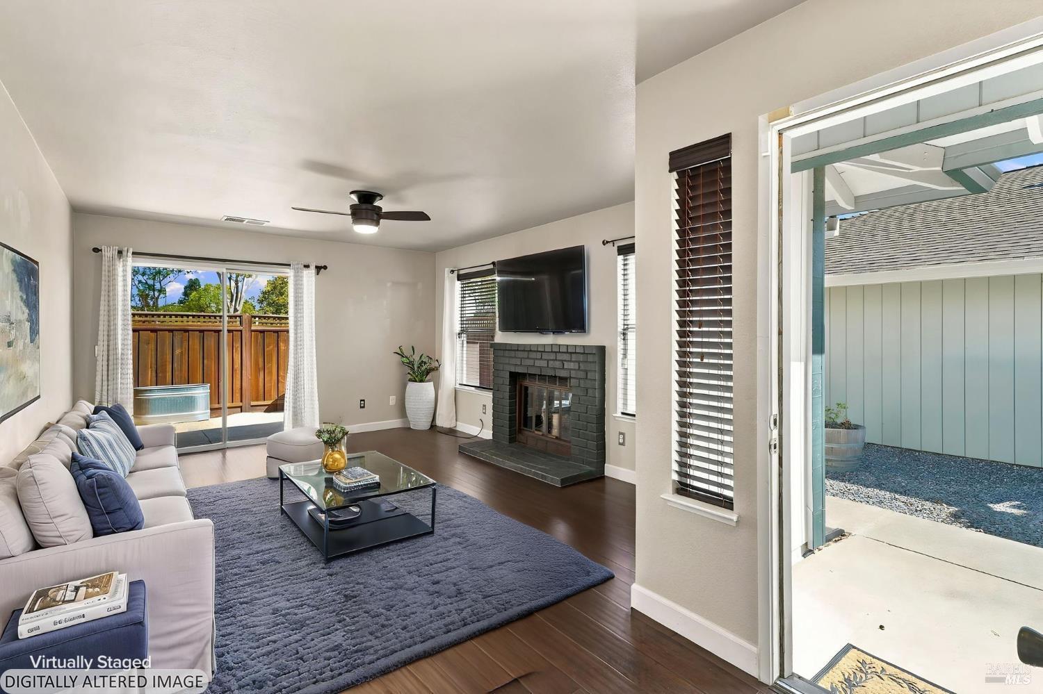 2044 Pinercrest Drive Santa Rosa CA 95403