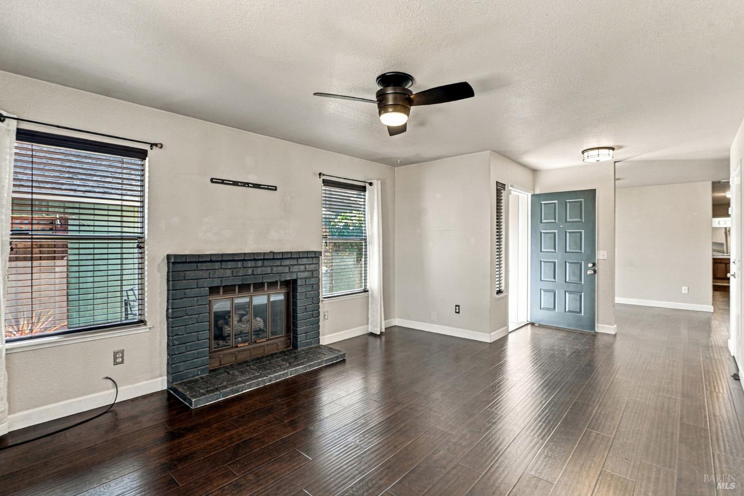 2044 Pinercrest Drive Santa Rosa CA 95403