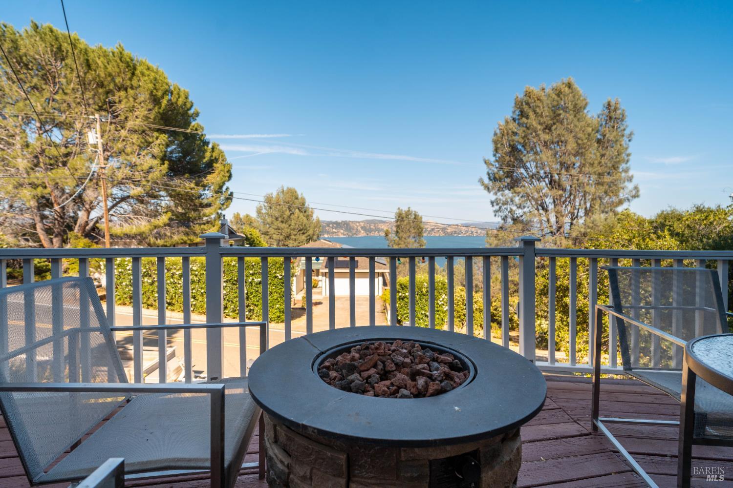 3607 Shoreline View Way Kelseyville CA 95451