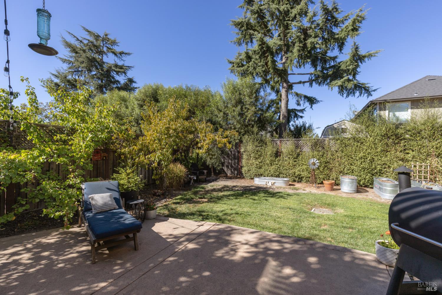 9119 Saint James Place Windsor CA 95492
