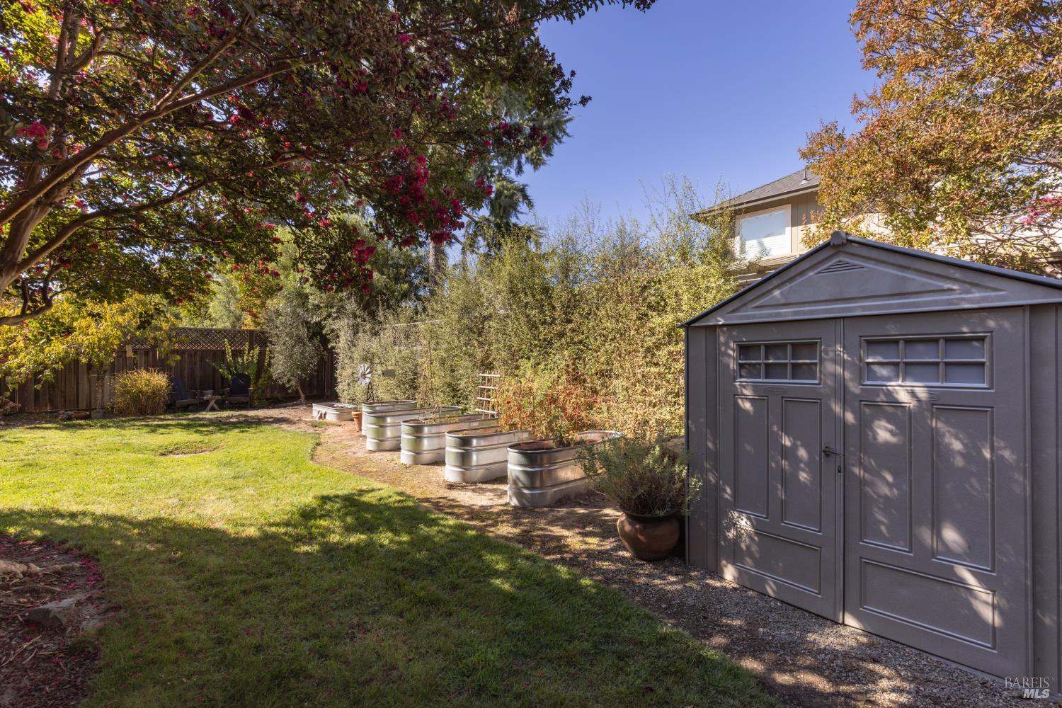 9119 Saint James Place Windsor CA 95492