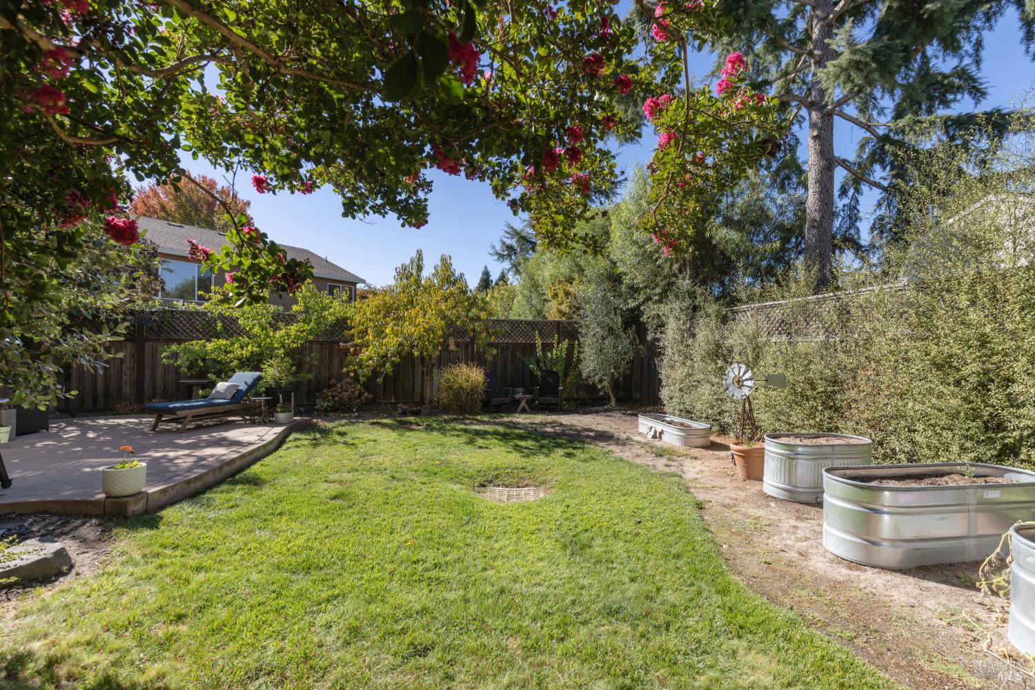 9119 Saint James Place Windsor CA 95492