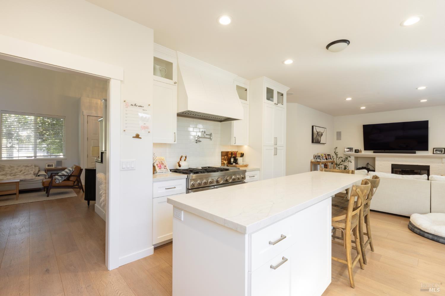 9119 Saint James Place Windsor CA 95492