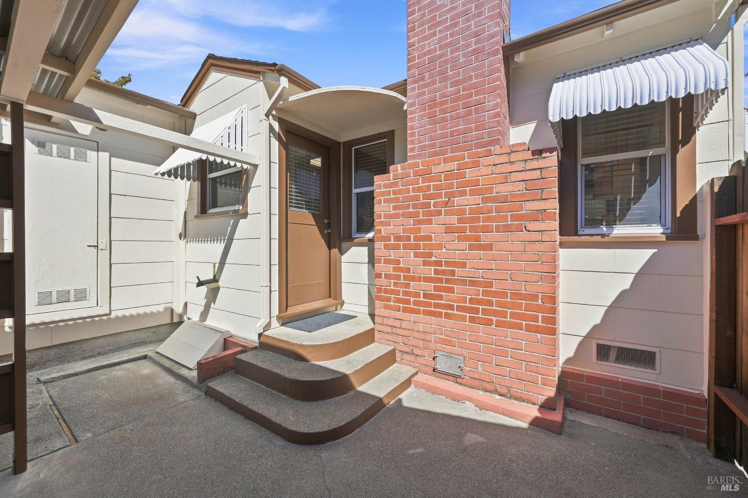 487 Seymour Street Napa CA 94459