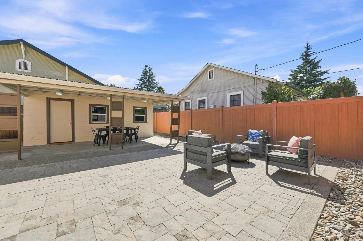 487 Seymour Street Napa CA 94459
