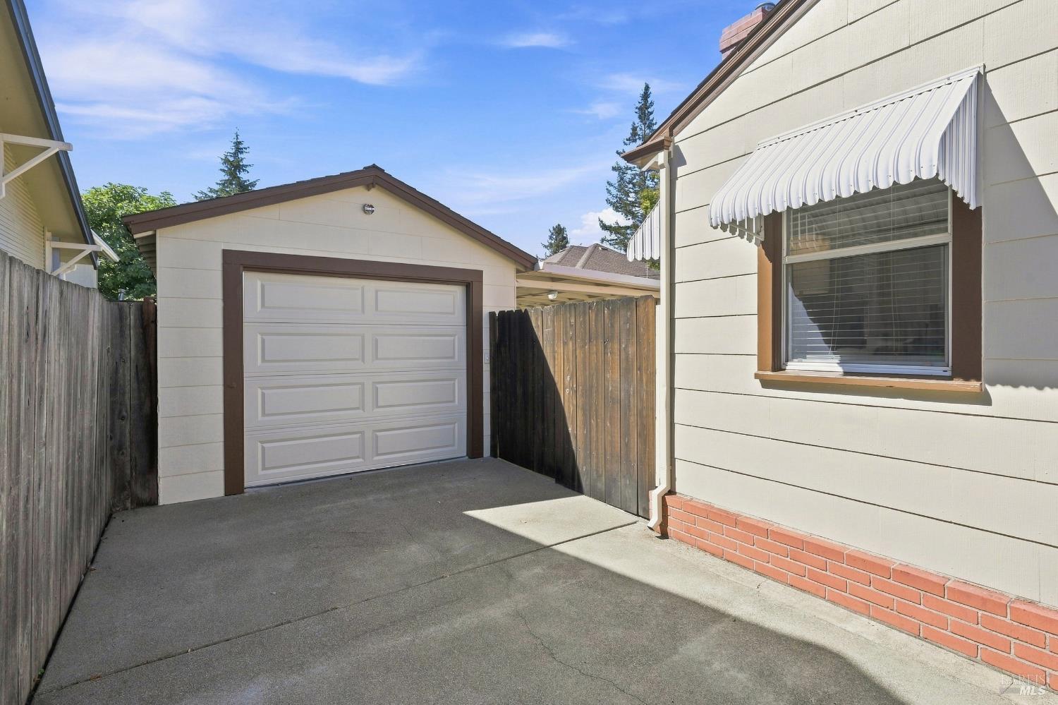 487 Seymour Street Napa CA 94459