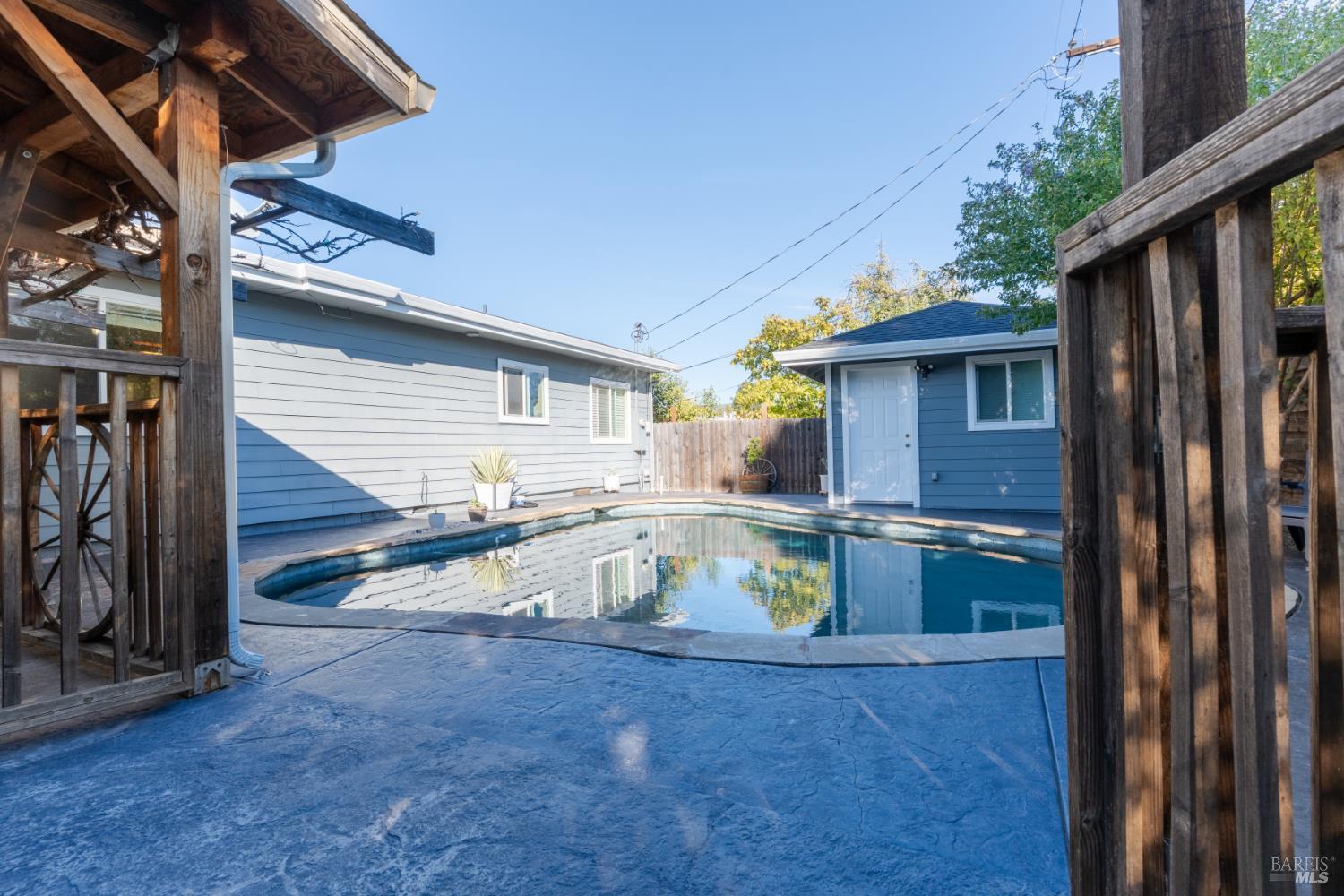 103 Thompson Avenue Ukiah CA 95482