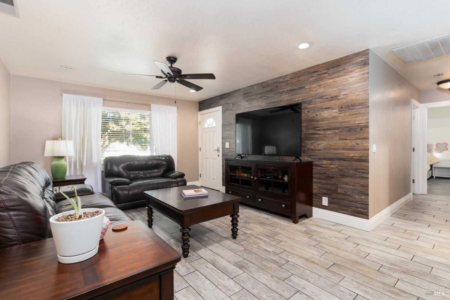 103 Thompson Avenue Ukiah CA 95482