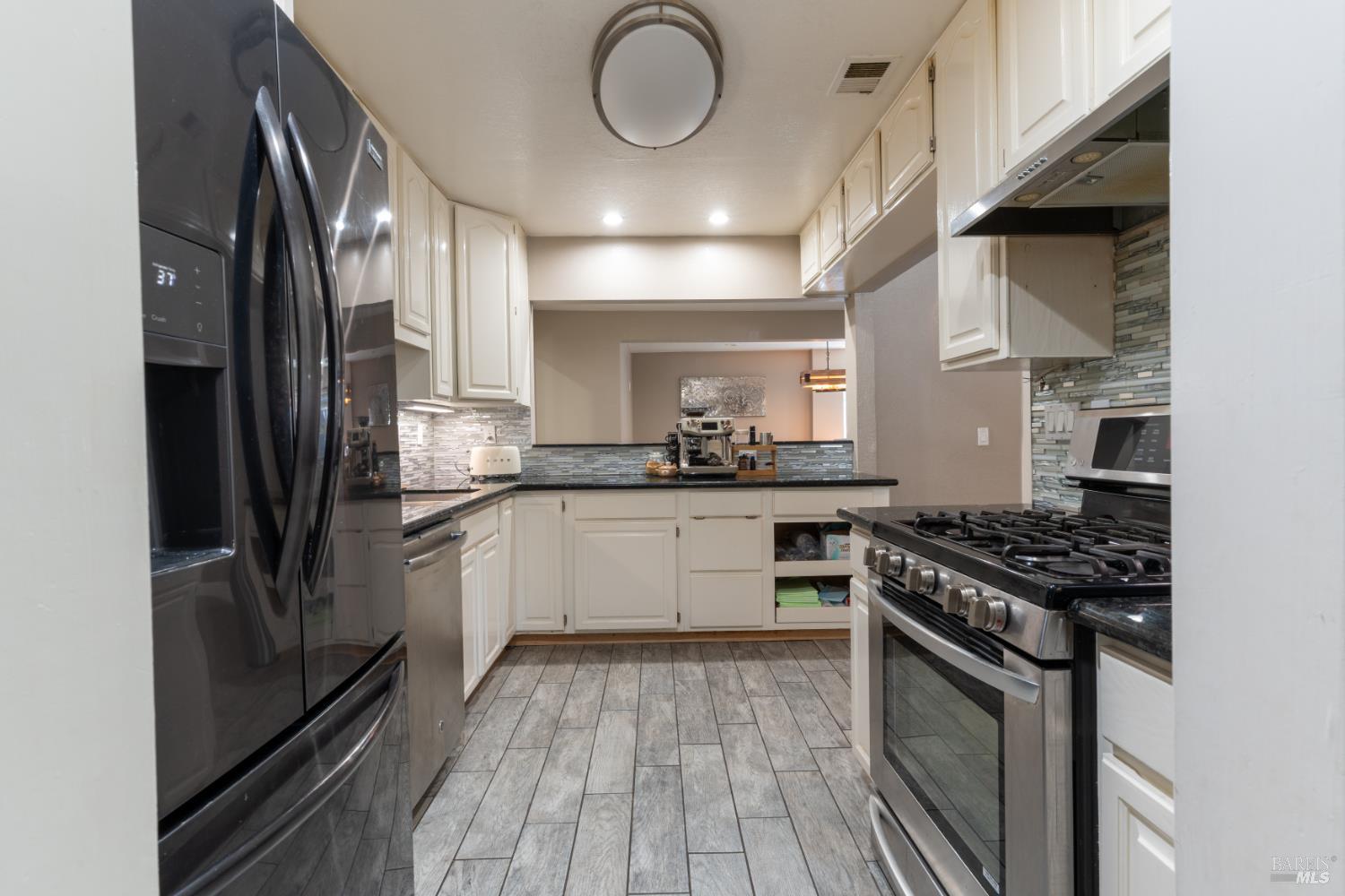 103 Thompson Avenue Ukiah CA 95482