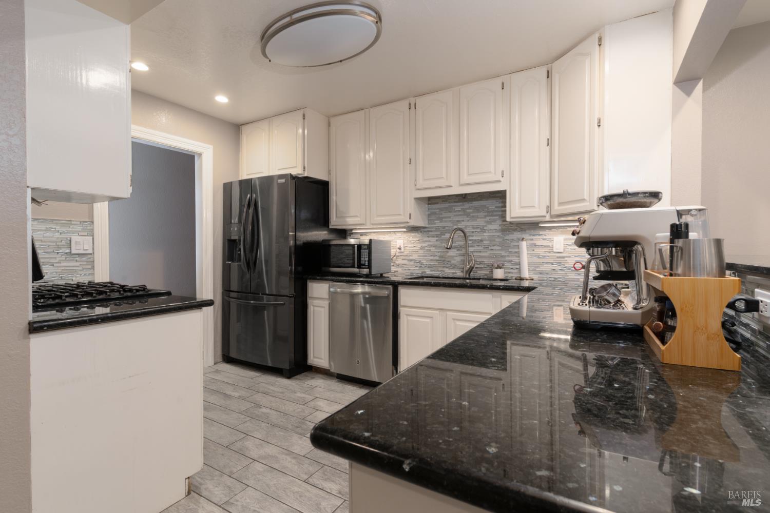 103 Thompson Avenue Ukiah CA 95482