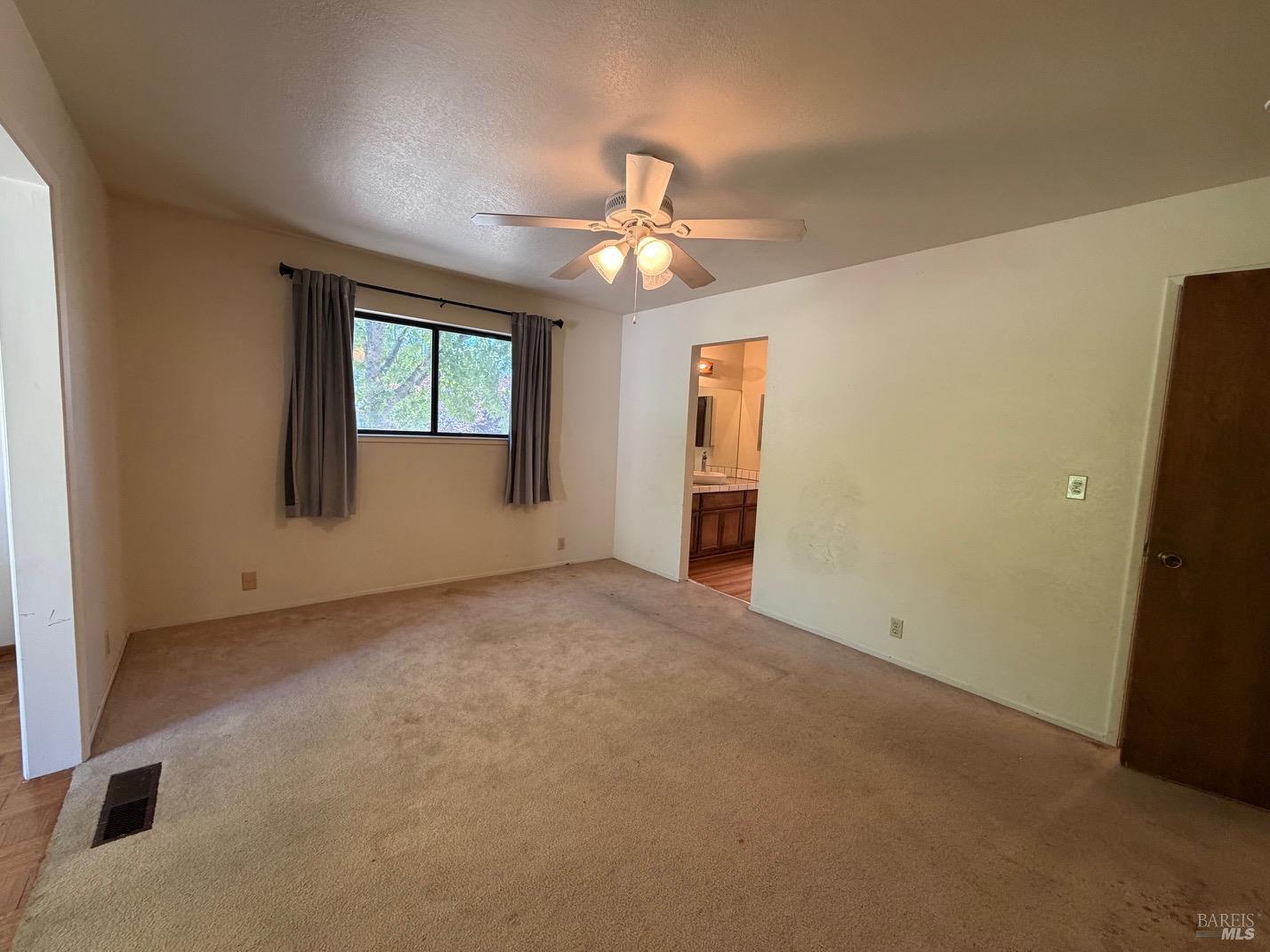 19902 Mountain Meadow N Hidden Valley Lake CA 95467