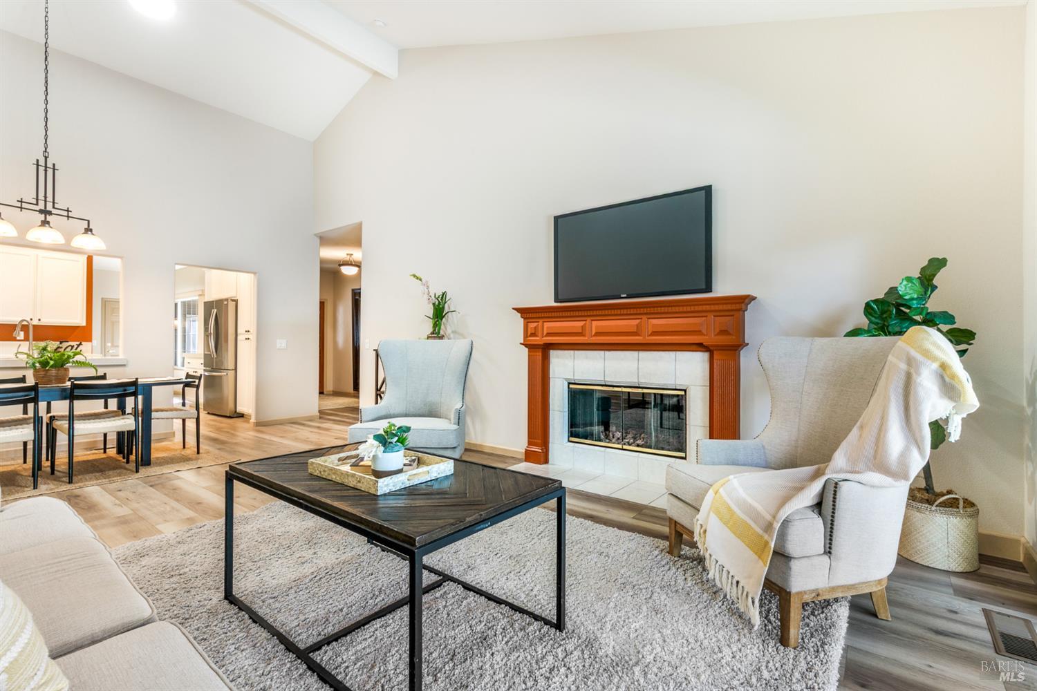 1015 Oak Mesa Drive Santa Rosa CA 95409