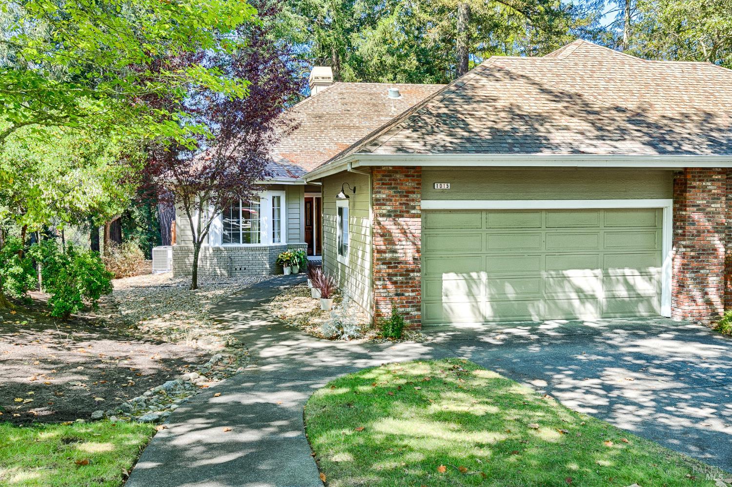 1015 Oak Mesa Drive Santa Rosa CA 95409