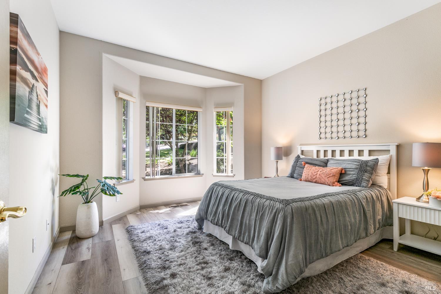 1015 Oak Mesa Drive Santa Rosa CA 95409