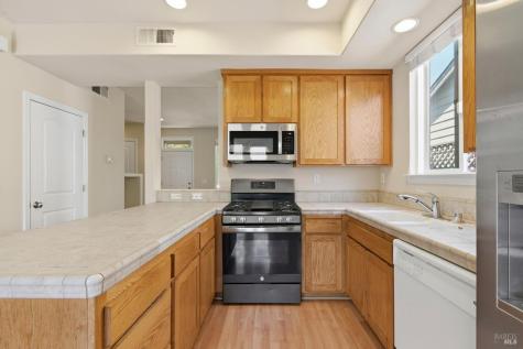 746 Fresno Avenue Santa Rosa CA 95407