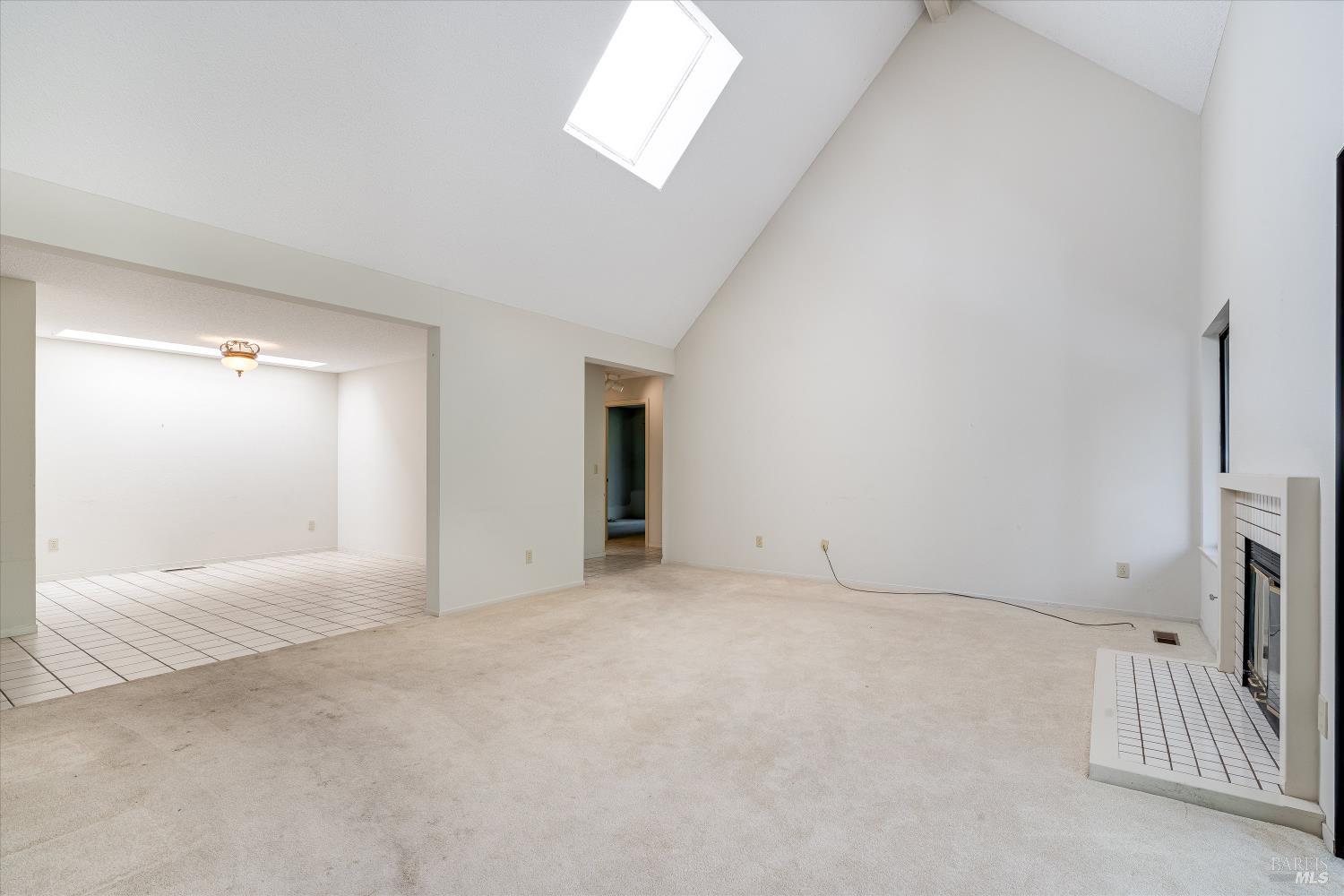 21350 Via Colombard Sonoma CA 95476