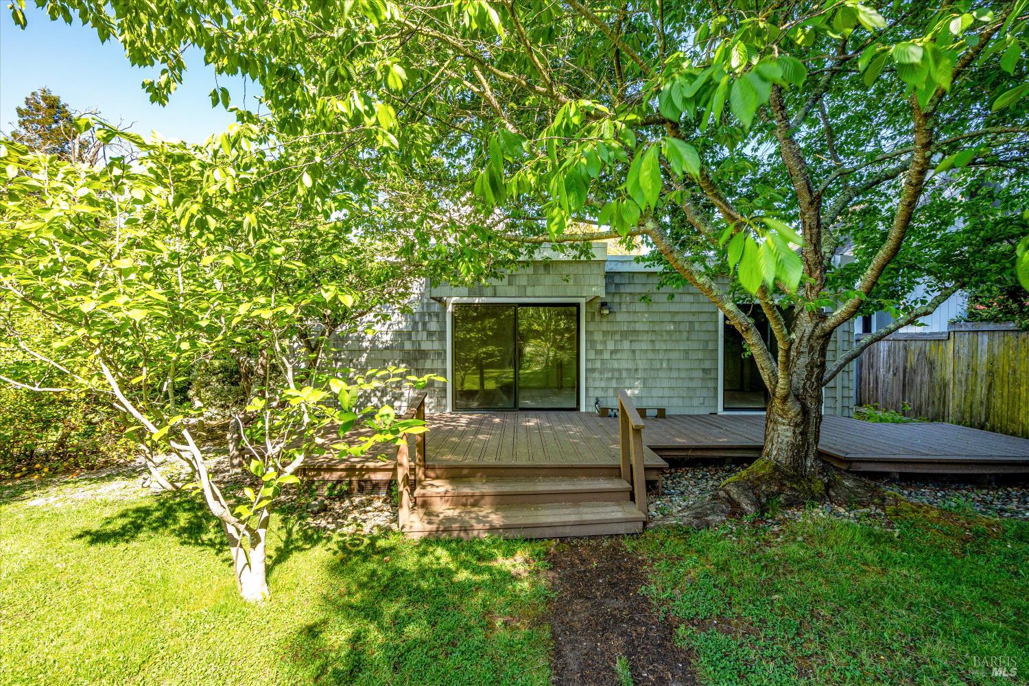 21350 Via Colombard Sonoma CA 95476
