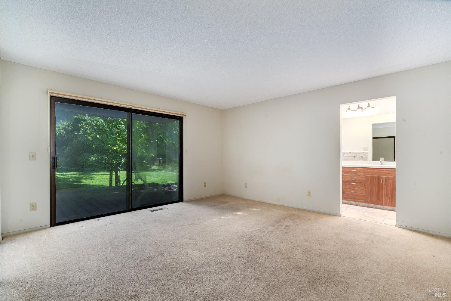 21350 Via Colombard Sonoma CA 95476