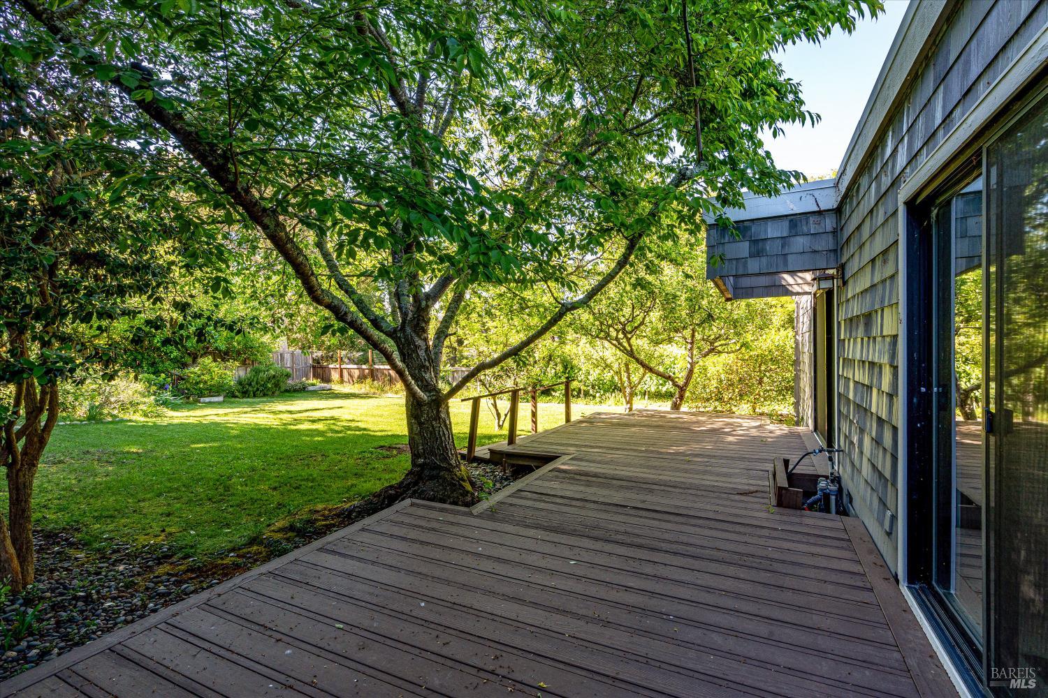 21350 Via Colombard Sonoma CA 95476