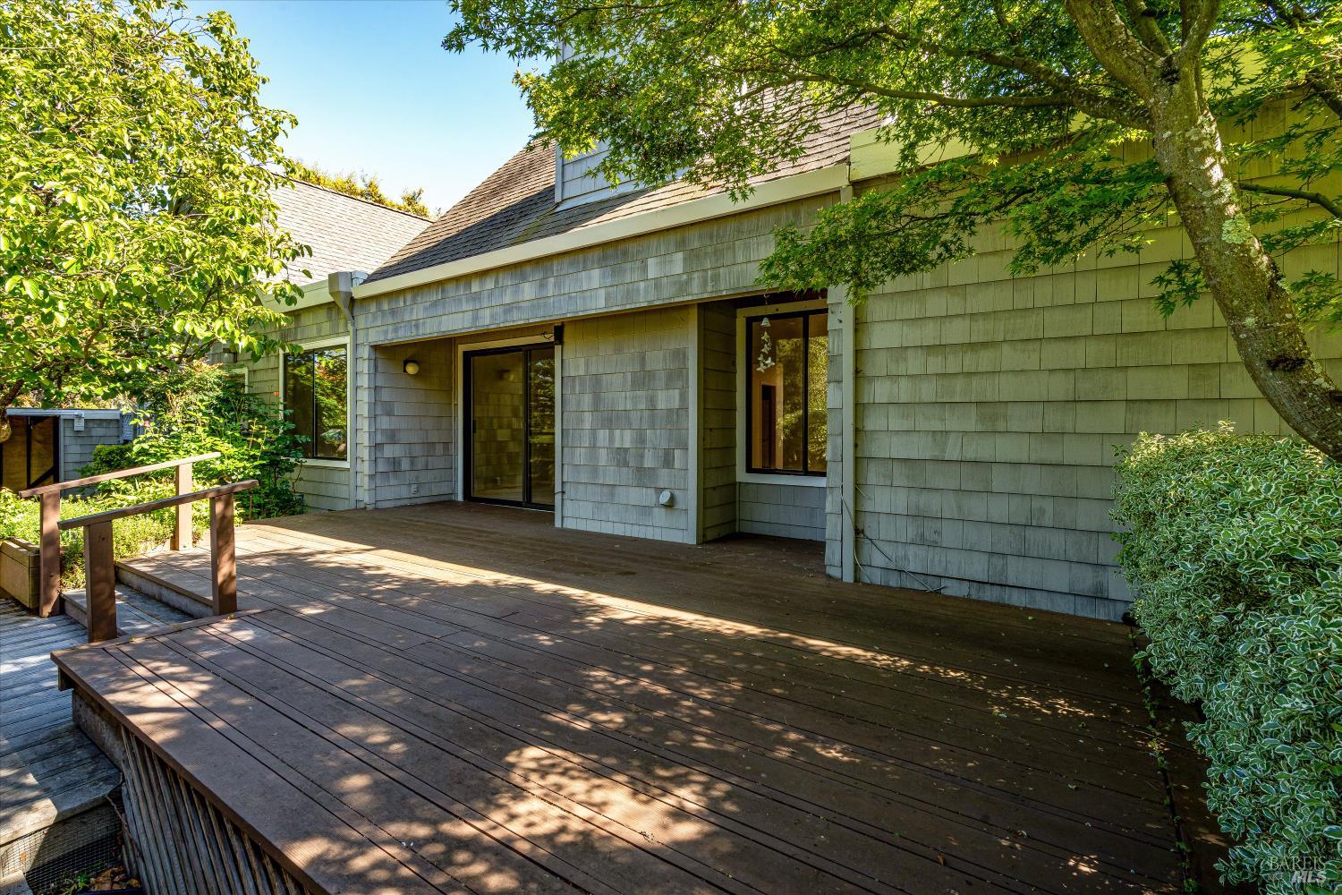 21350 Via Colombard Sonoma CA 95476