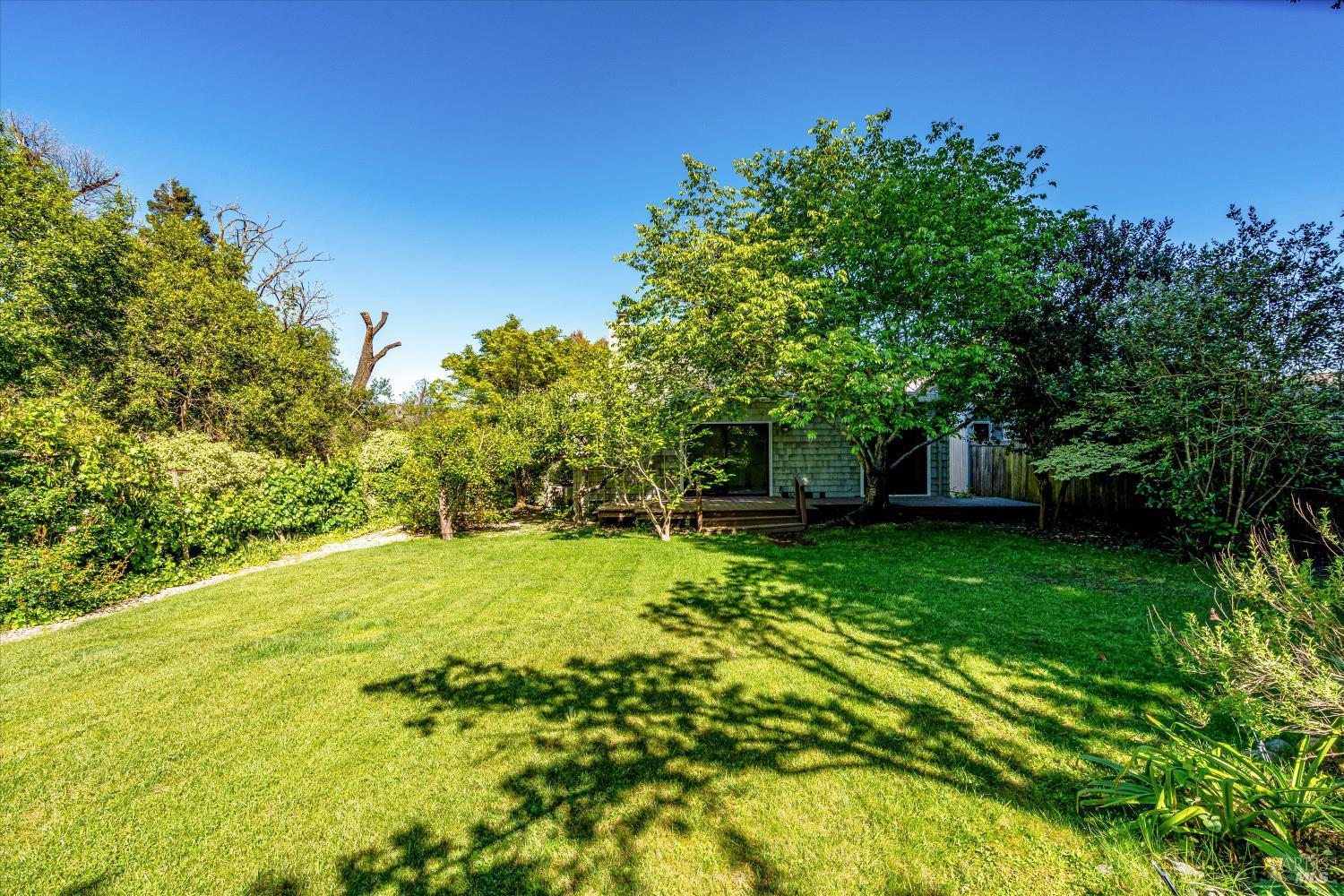 21350 Via Colombard Sonoma CA 95476