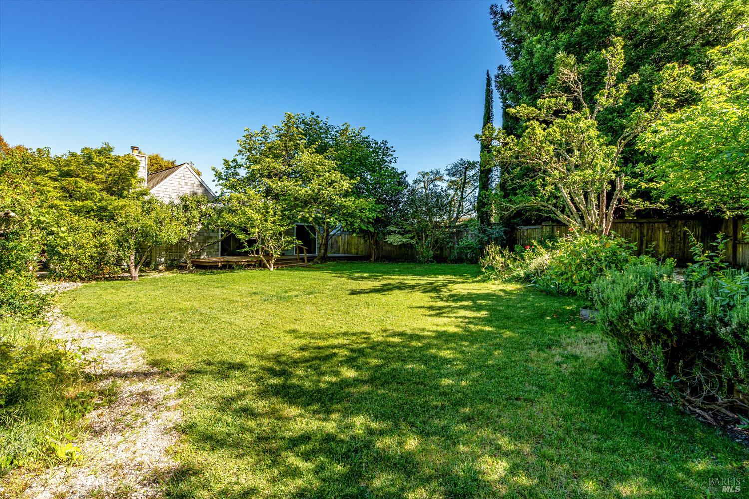 21350 Via Colombard Sonoma CA 95476