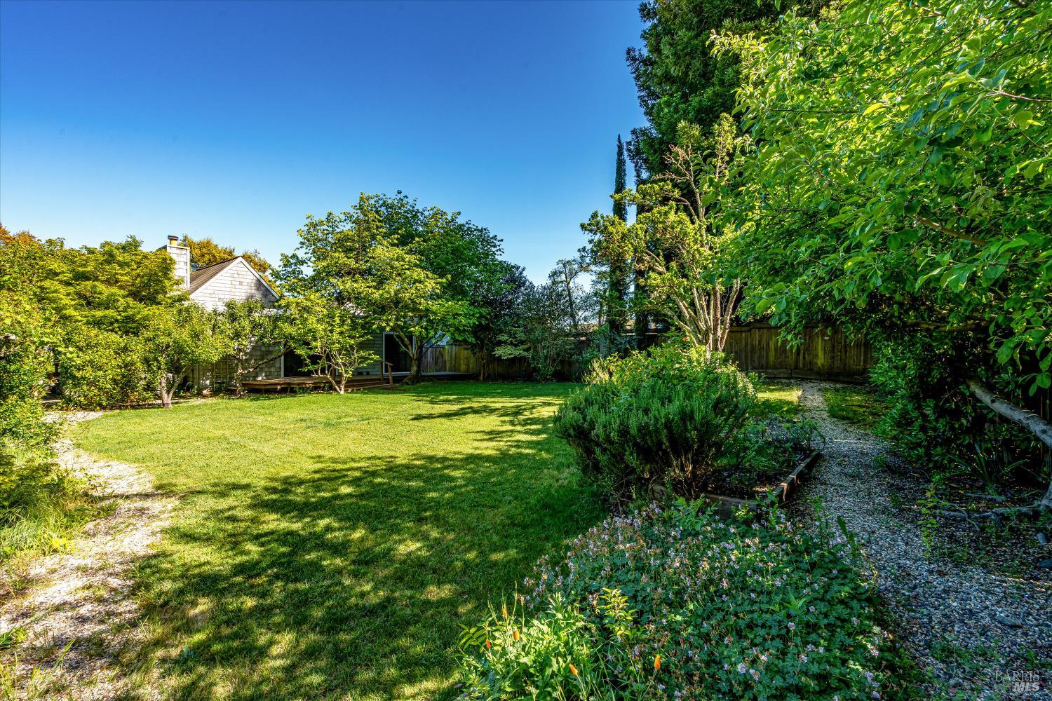 21350 Via Colombard Sonoma CA 95476