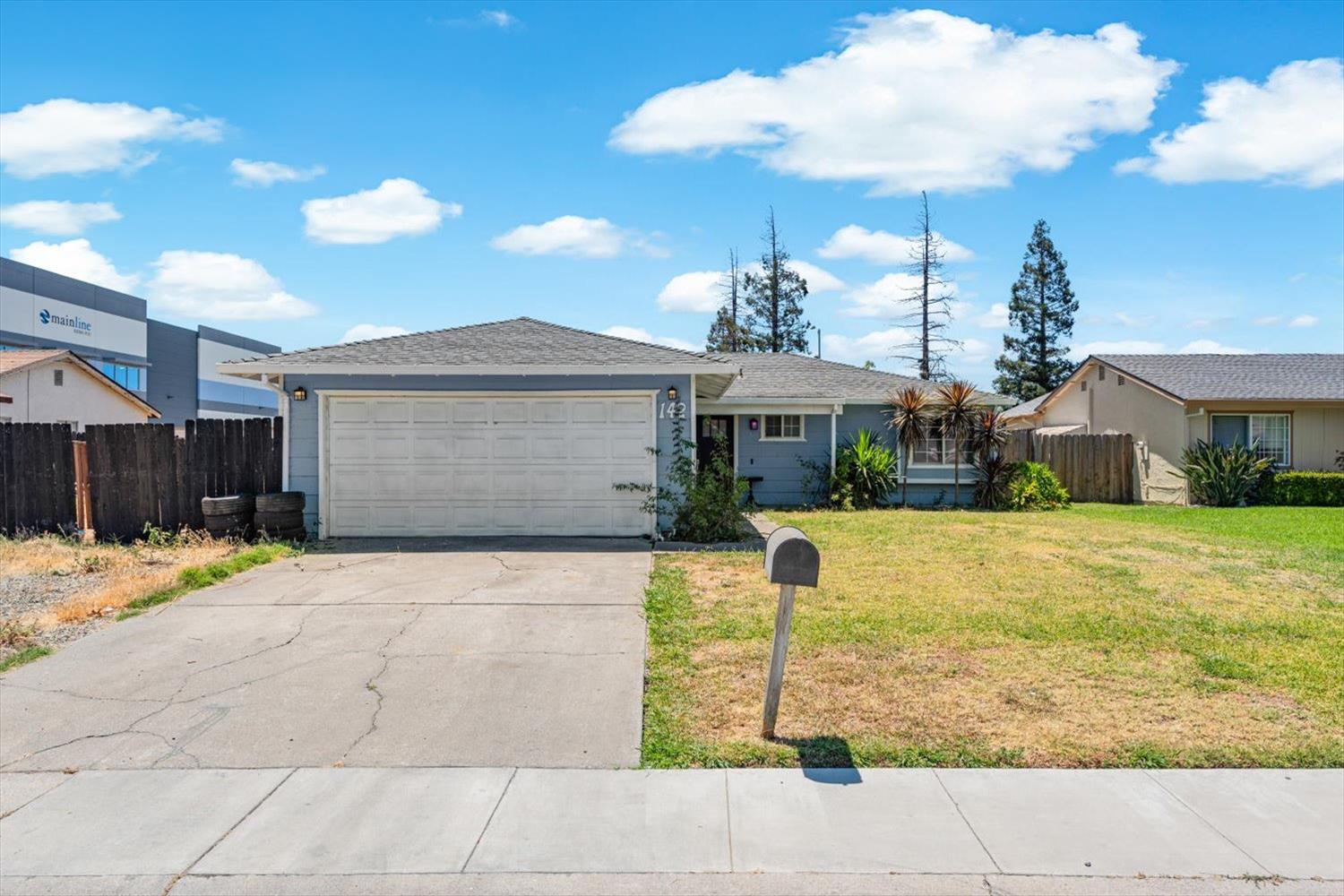 142 Estes Way Sacramento CA 95838