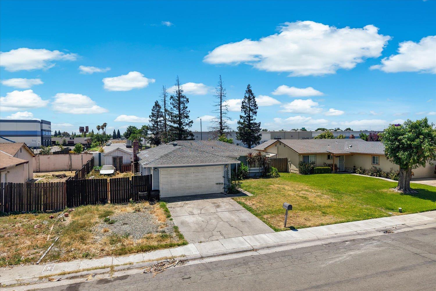 142 Estes Way Sacramento CA 95838