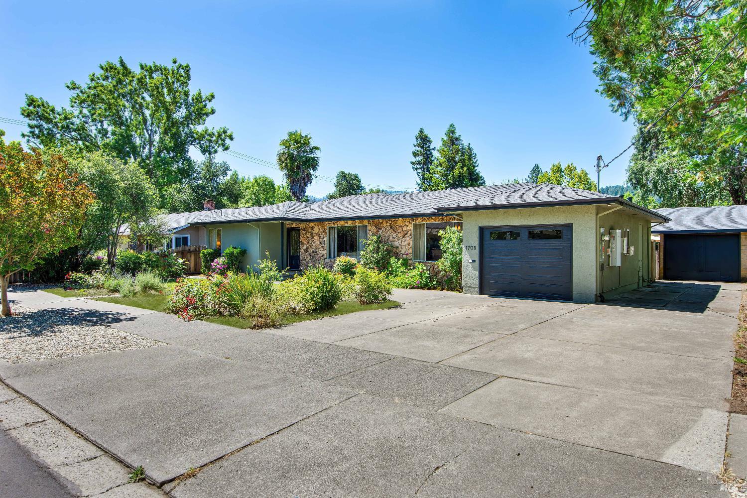 1705 Fair Way Calistoga CA 94515