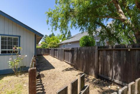 1106 Putney Drive Santa Rosa CA 95401