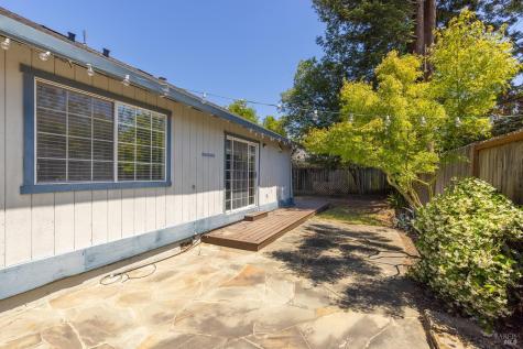 1106 Putney Drive Santa Rosa CA 95401