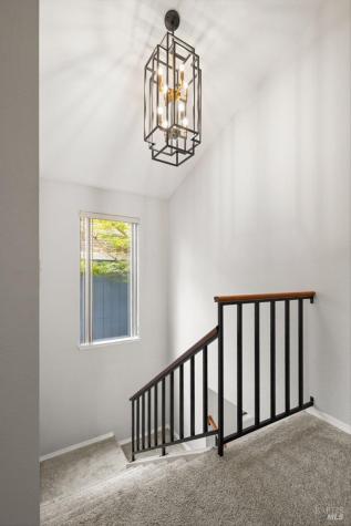 566 March Avenue Healdsburg CA 95448
