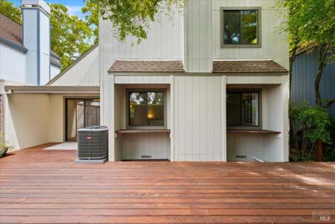 566 March Avenue Healdsburg CA 95448