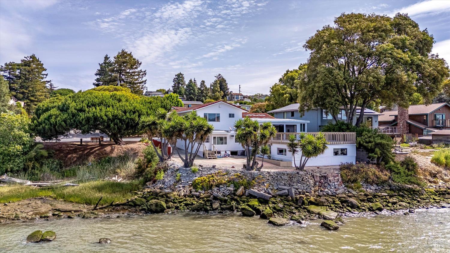 1298 W K Street Benicia CA 94510