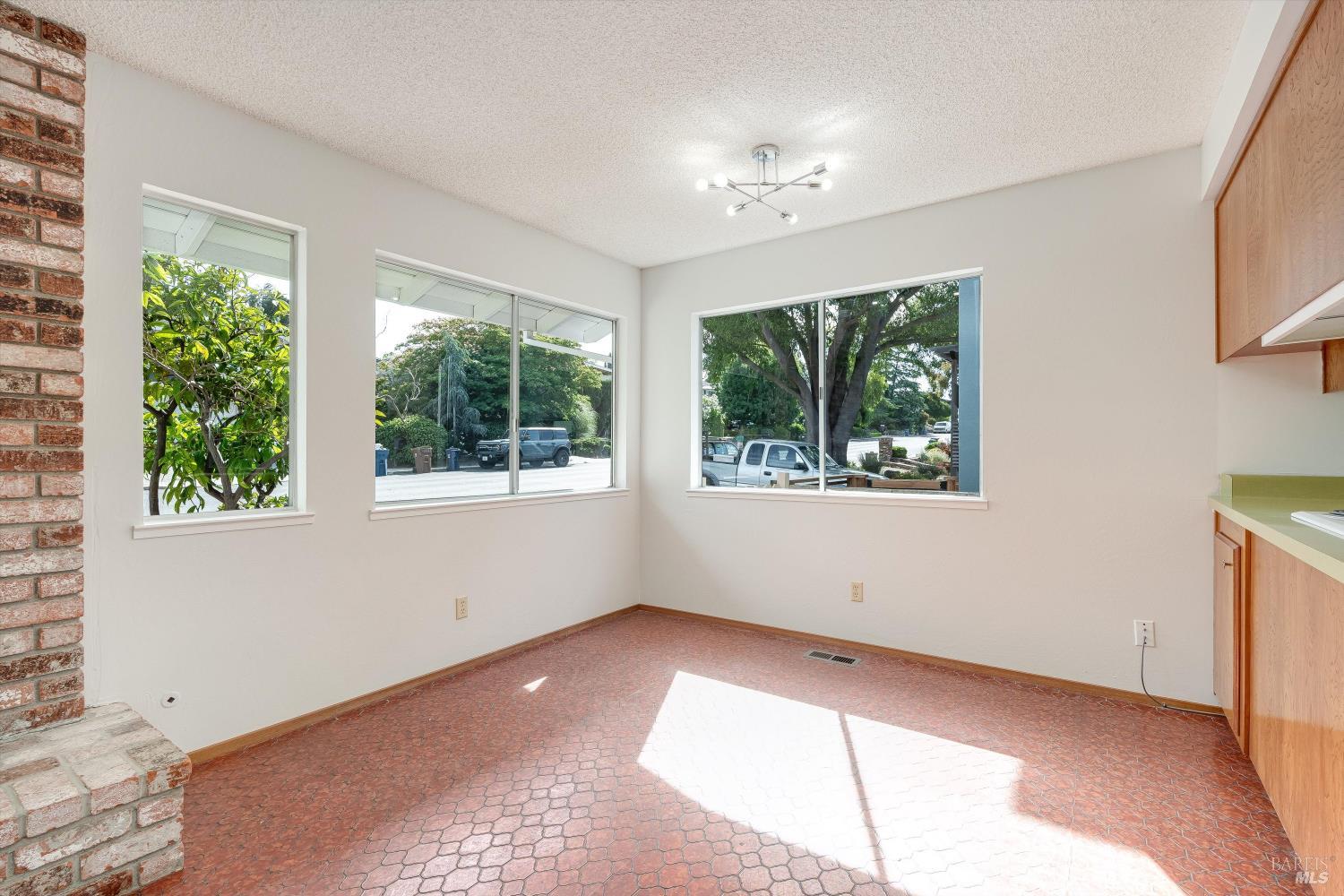 1298 W K Street Benicia CA 94510